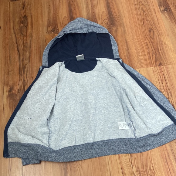 Boys Nike Zip-Up Hoodie Size 5 - Picture 3 of 6